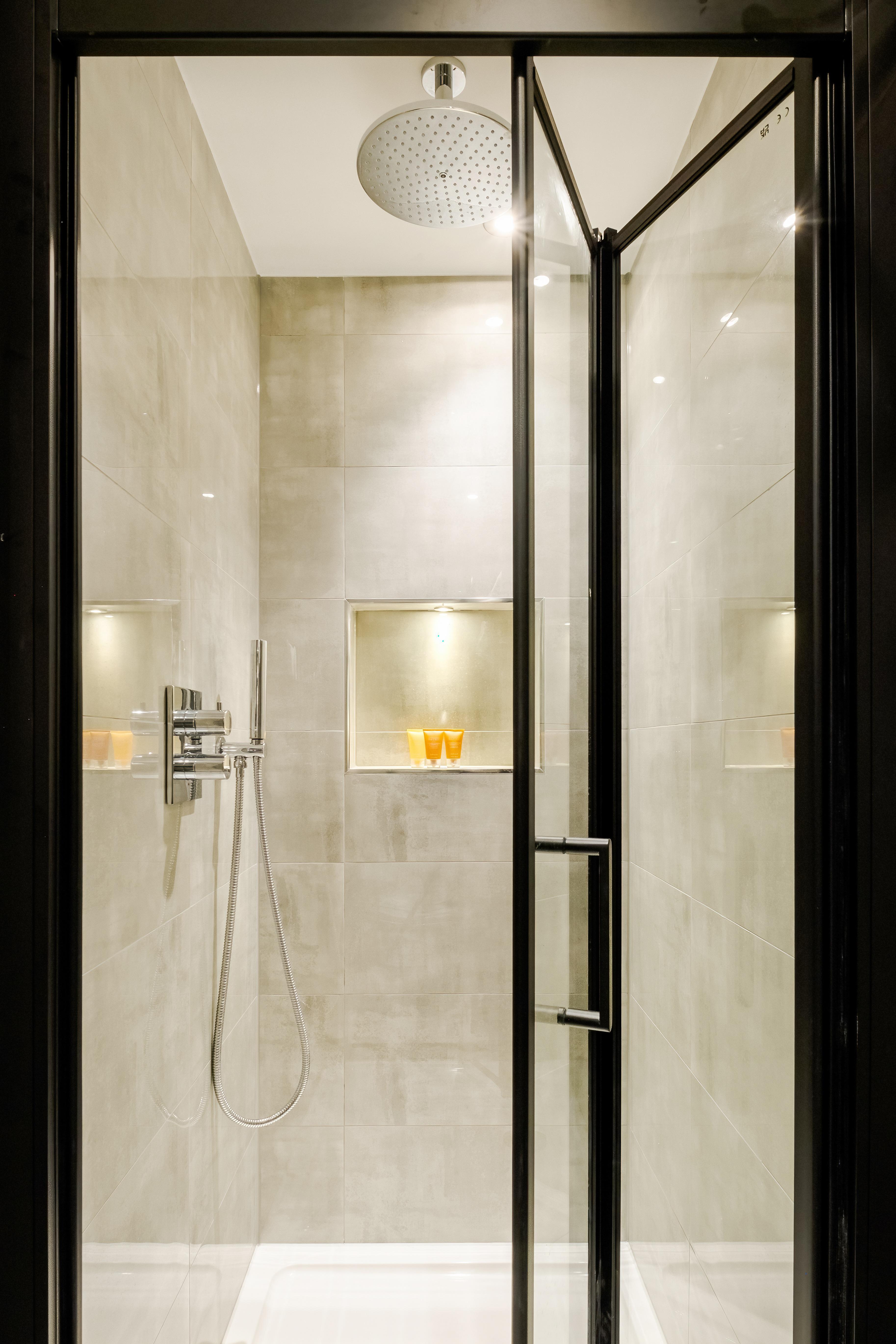 Reem Hotel Λονδίνο Εξωτερικό φωτογραφία