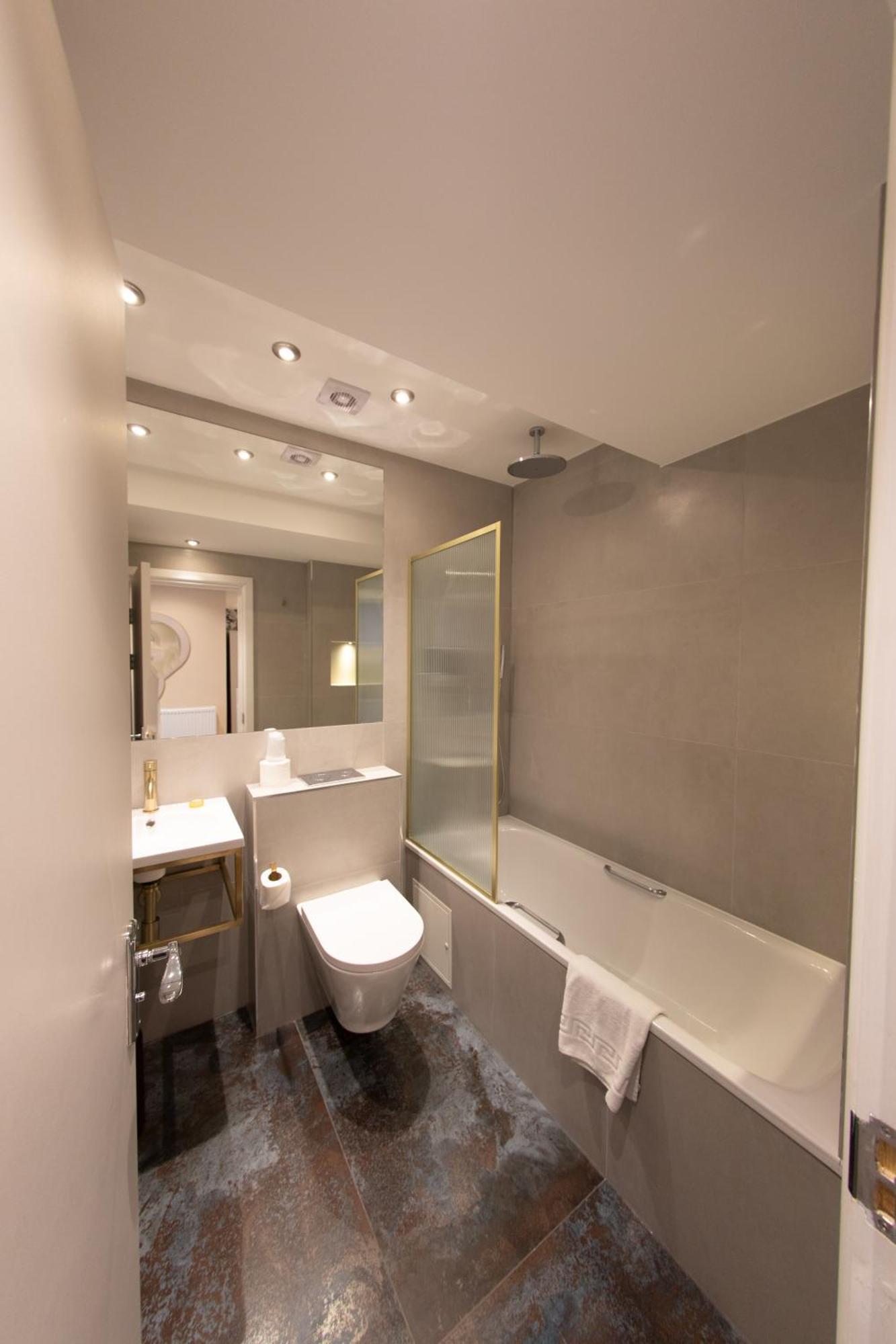 Reem Hotel Λονδίνο Εξωτερικό φωτογραφία