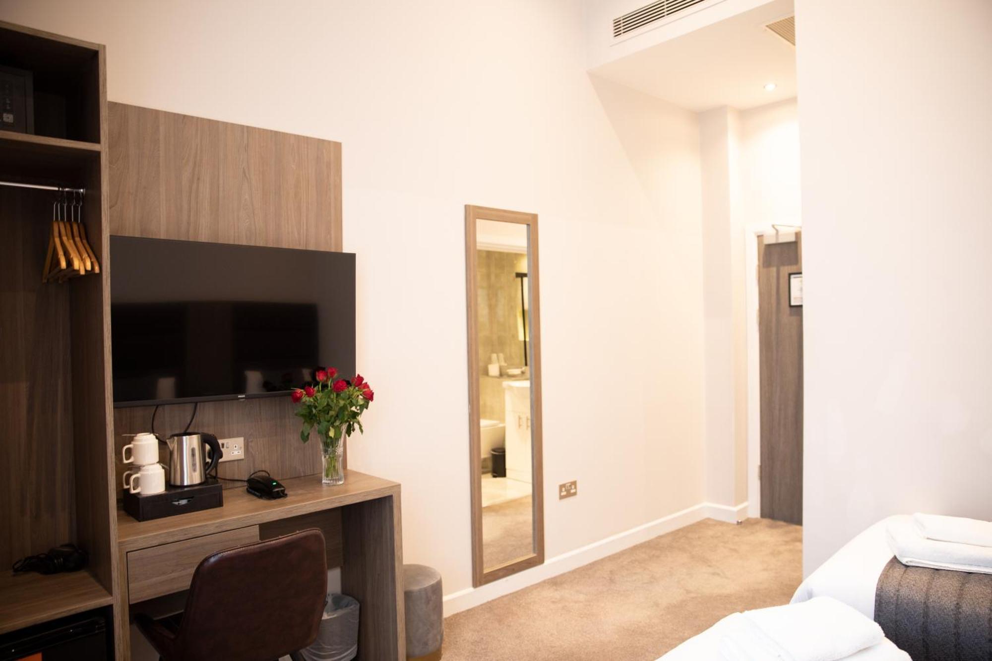 Reem Hotel Λονδίνο Εξωτερικό φωτογραφία