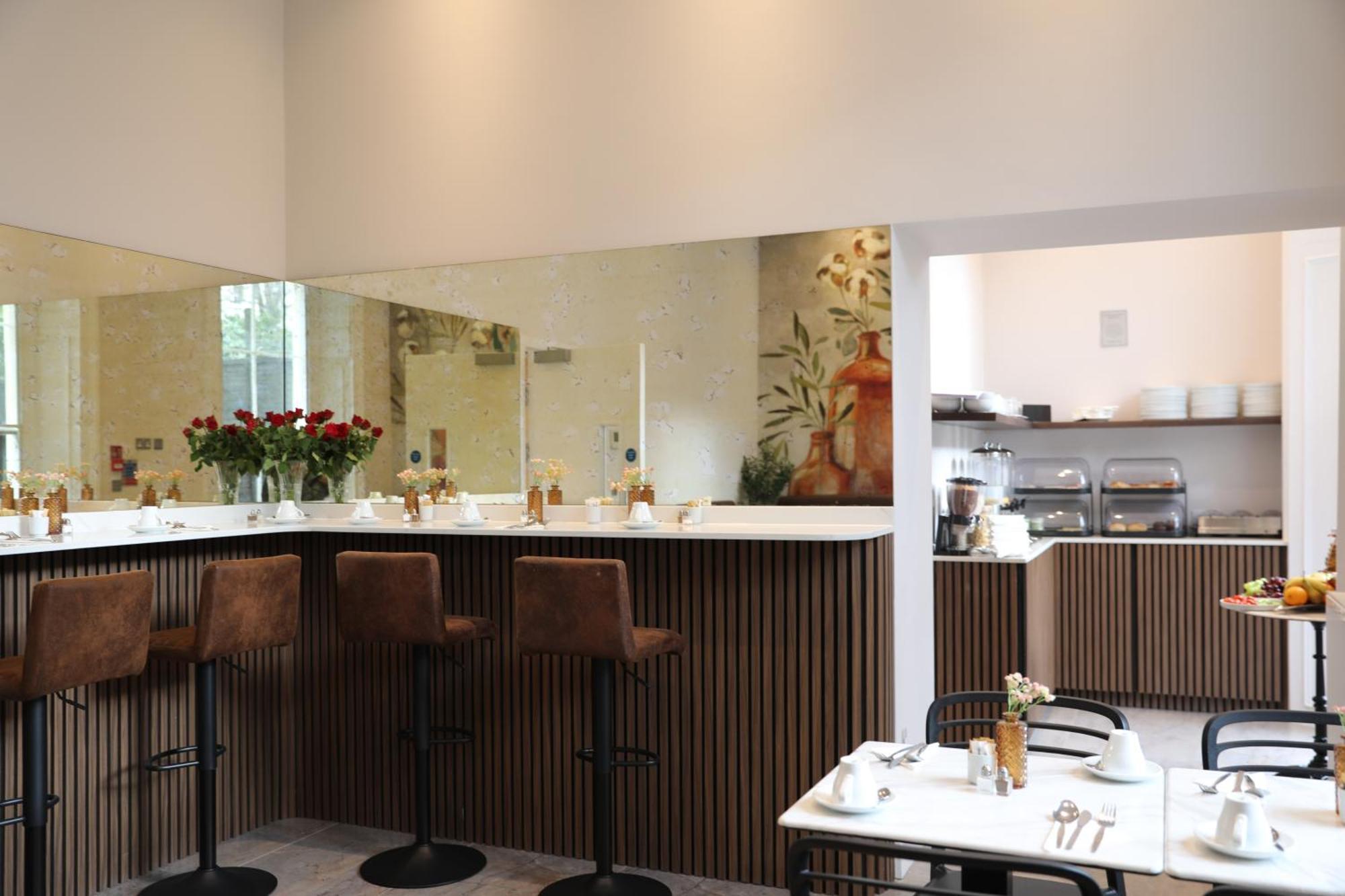 Reem Hotel Λονδίνο Εξωτερικό φωτογραφία